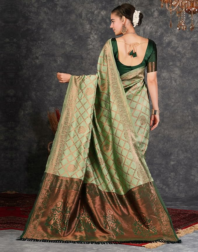 Chendamangalam Peacock Border Cotton-Silk Kasavu Saree - Image 2